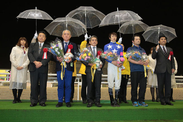 �������R��